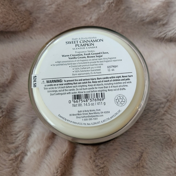 Bath & Body Works Sweet Cinnamon Pumpkin 3 Wick Candle - Picture 4 of 4
